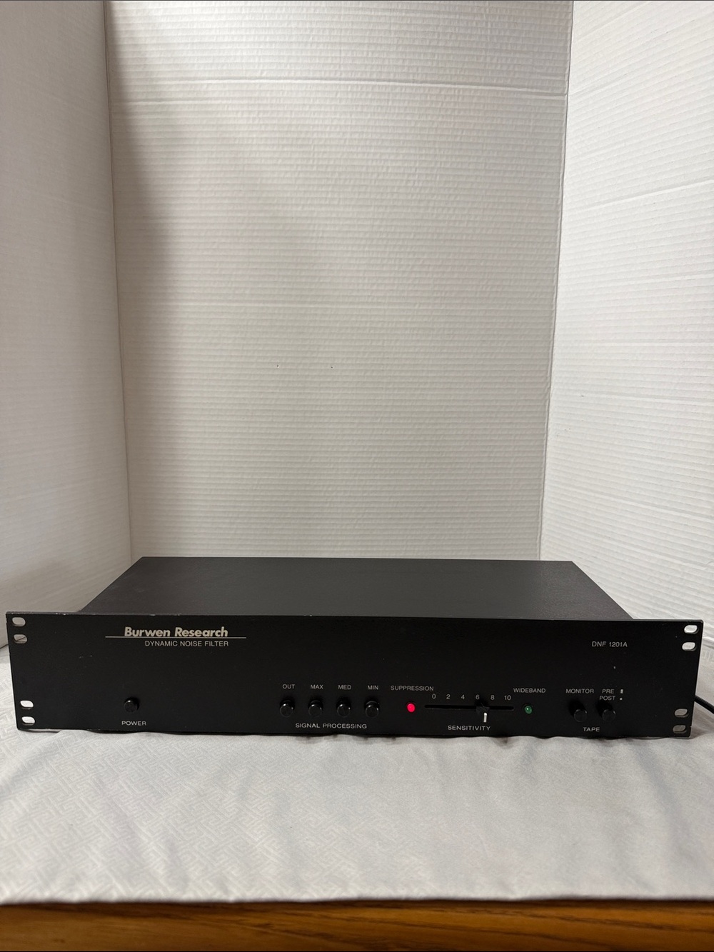 Vtg Burwen Research DNF 1201A Dynamic Noise Filter Serial 10624 As Is Powers On